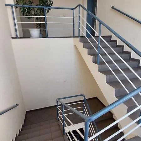 Apartment апартамент в център делчев